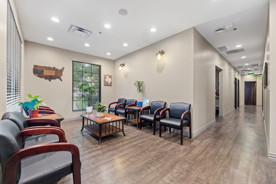 More Photos Of 2770 Virginia Pky, McKinney Medical For Sale