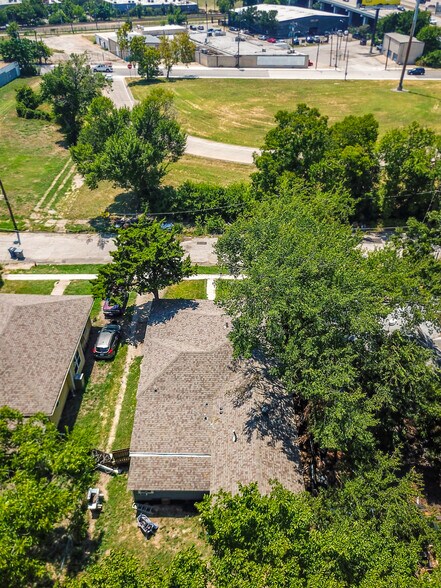 More Photos Of 708 Fletcher St, Dallas Land For Sale