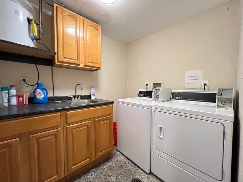 More Photos Of 33 Maujer St, Brooklyn Apartments For Sale