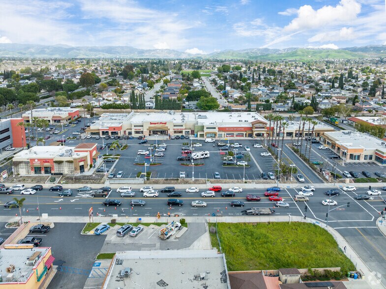 More Photos Of 1784-1930 Erringer Rd, Simi Valley Unknown For Lease