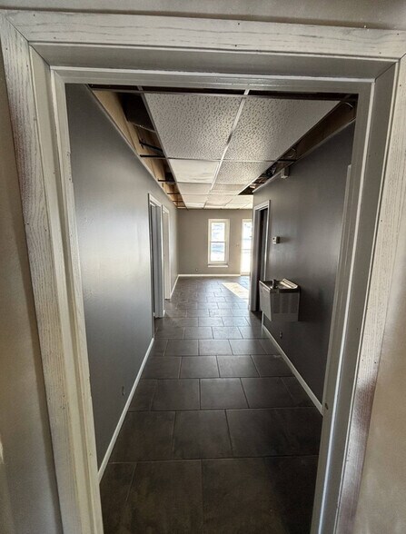 More Photos Of 3115 Oak Knoll Dr, Eau Claire Auto Dealership For Lease