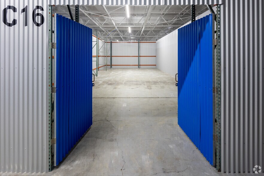 More Photos Of 724 Caledonia Rd, Toronto Warehouse For Lease