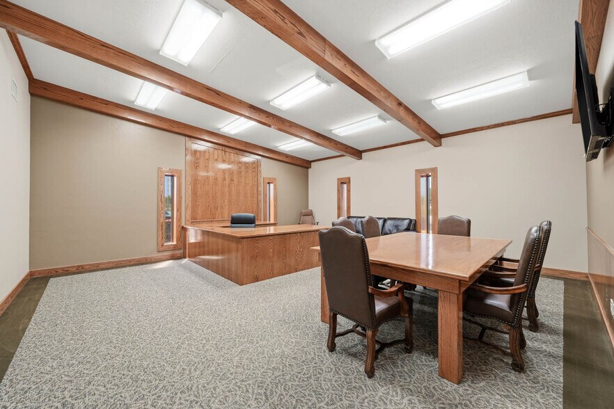 More Photos Of 4122 Hwy 90 Alt, Altair Light Distribution For Lease