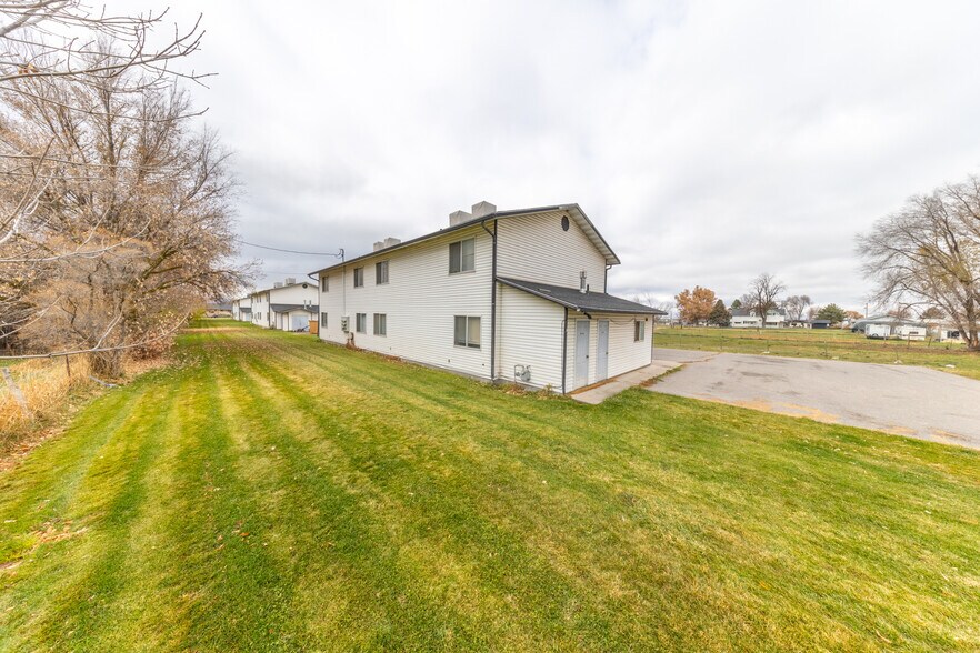 More Photos Of 360 N 400 W, Hyrum Multifamily For Sale
