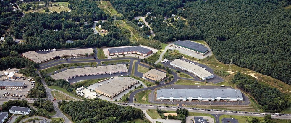 More Photos Of 4 Walpole Park S, Walpole Warehouse For Lease