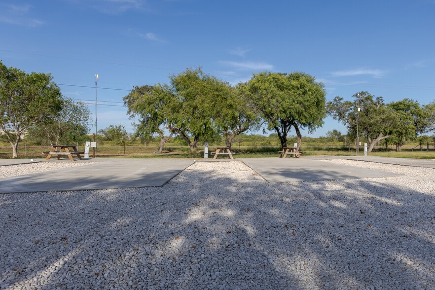 More Photos Of 14145 US Highway 181, Sinton Manufactured Housing Mobile Home Park For Sale