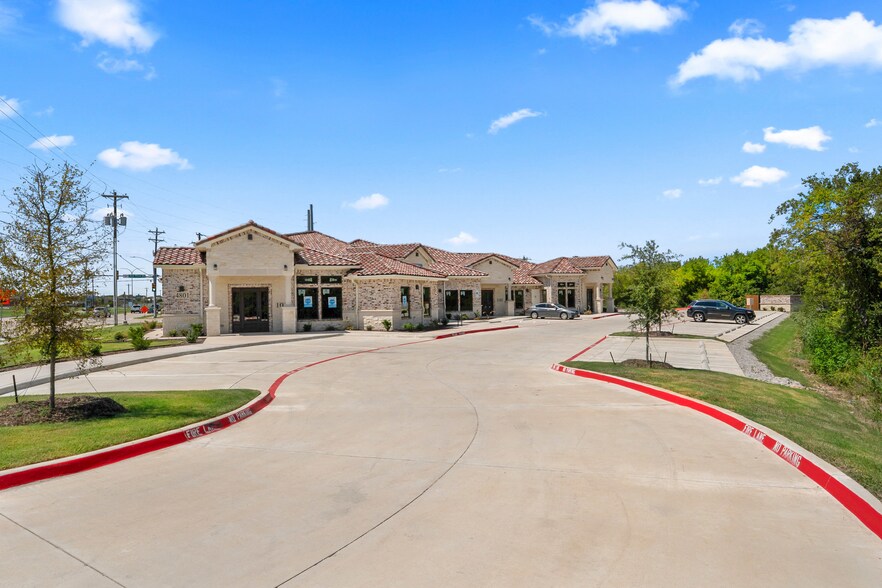 More Photos Of 4801 Golden Triangle Blvd, Fort Worth Medical For Lease