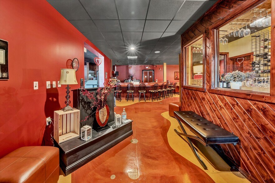 More Photos Of 106 Stoney Battery Rd, Troutville Restaurant For Sale