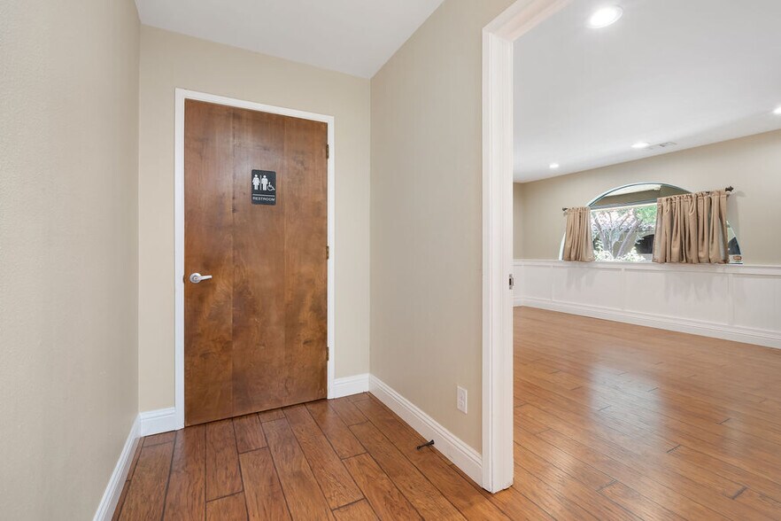 More Photos Of 1050 Las Tablas Rd, Templeton Medical For Lease