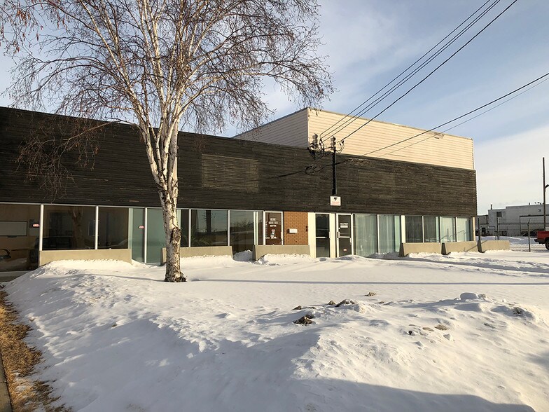 More Photos Of 14516-14520 115th A Ave NW, Edmonton Manufacturing For Lease
