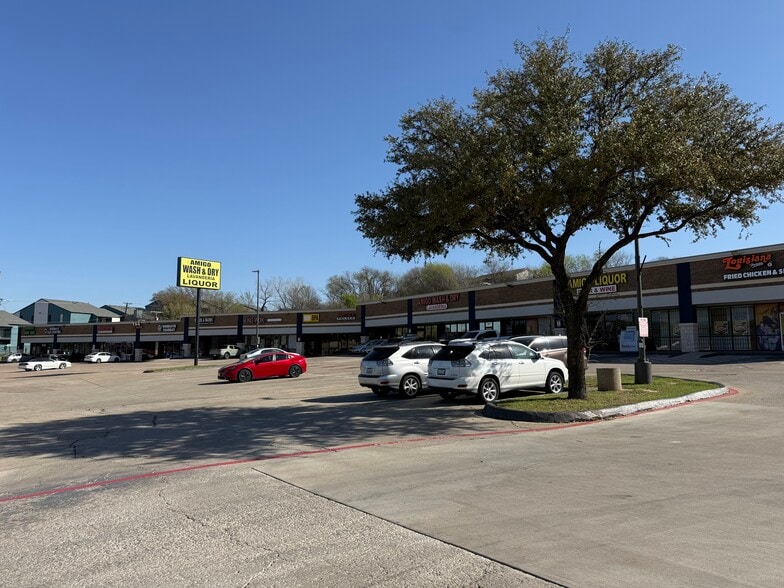 More Photos Of 1201 Woodhaven Blvd, Fort Worth Storefront For Lease