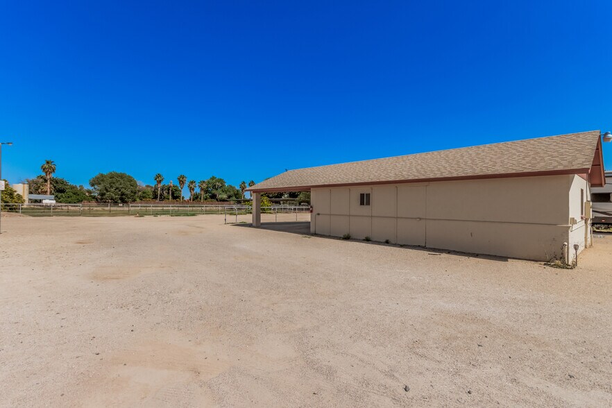 More Photos Of 7425 N Alsup Rd, Litchfield Park Horse Stables For Sale