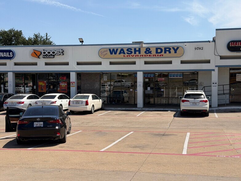 More Photos Of 9770-9798 Forest Ln, Dallas General Retail For Lease