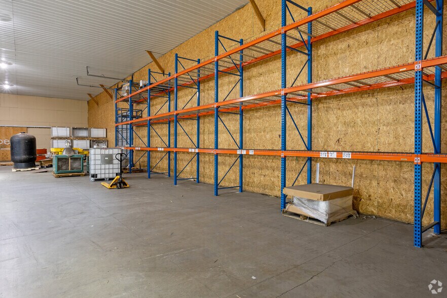 More Photos Of 7402 Ridgewood Rd, Saint Cloud Unknown For Lease