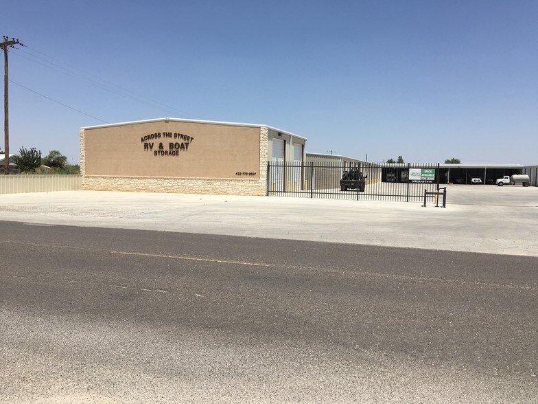 More Photos Of 303 E County Road 120, Midland Warehouse For Sale