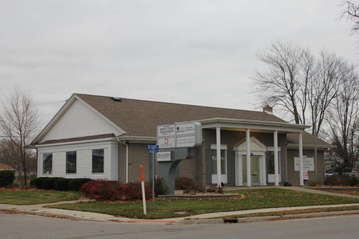 More Photos Of 6586 Center St, Unionville Bank For Sale
