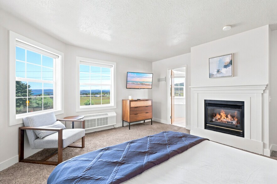 More Photos Of 40 Christa Circle cir, Garden City Specialty For Sale