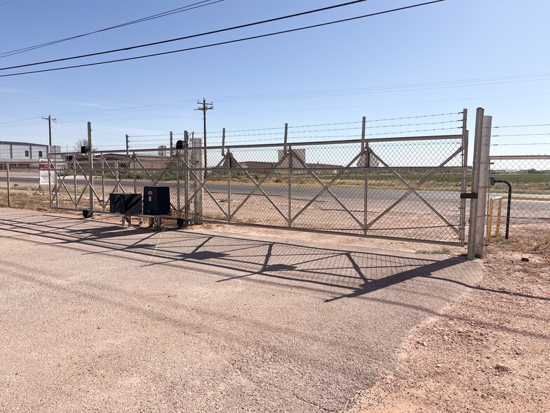 More Photos Of 2324 FM 715, Midland Industrial For Sale