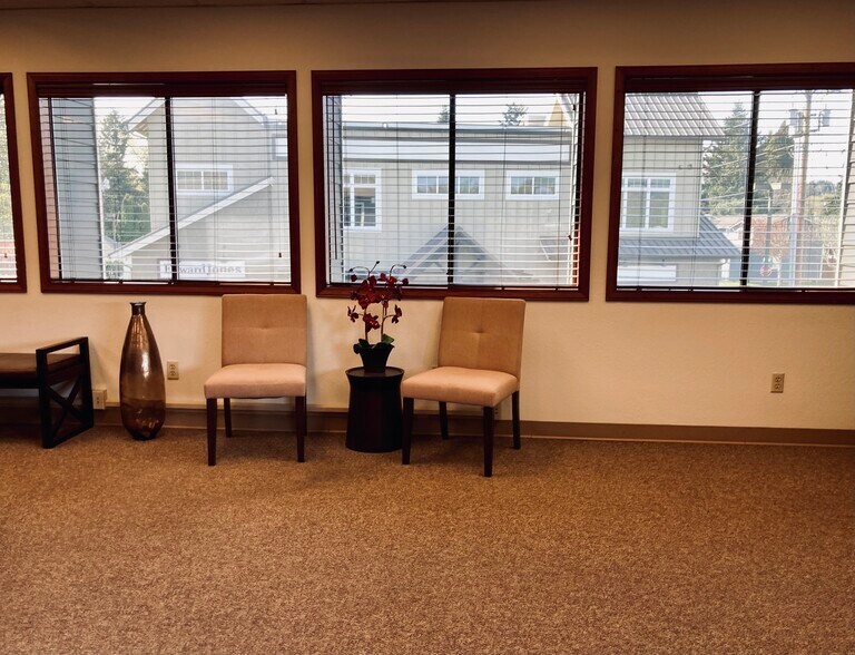 More Photos Of 614 Harrison St, Sumner Office Residential For Lease