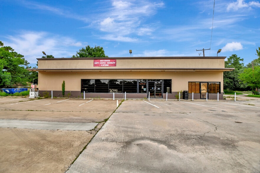 Primary Photo Of 9240 State Highway 75 S, New Waverly Convenience Store For Sale
