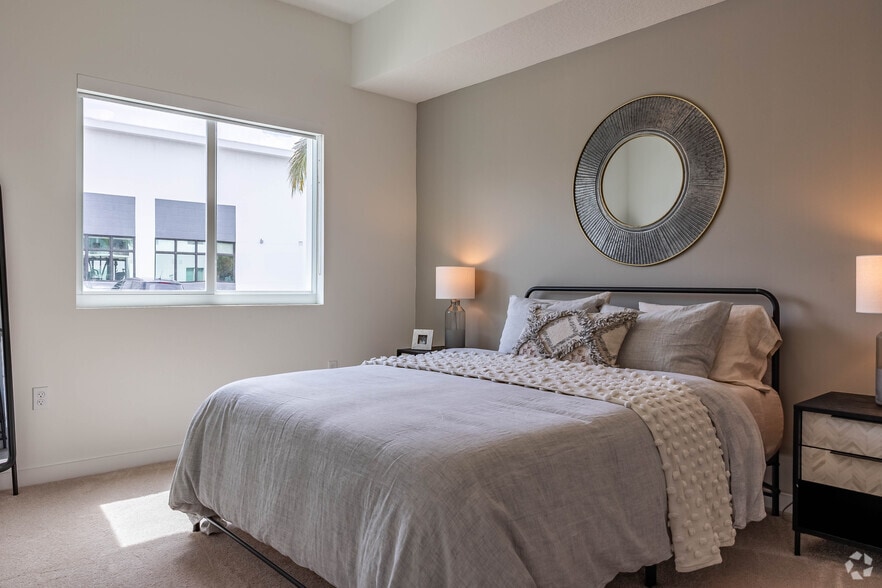 More Photos Of 1601 N Dixie Hwy, Lake Worth Apartments For Lease