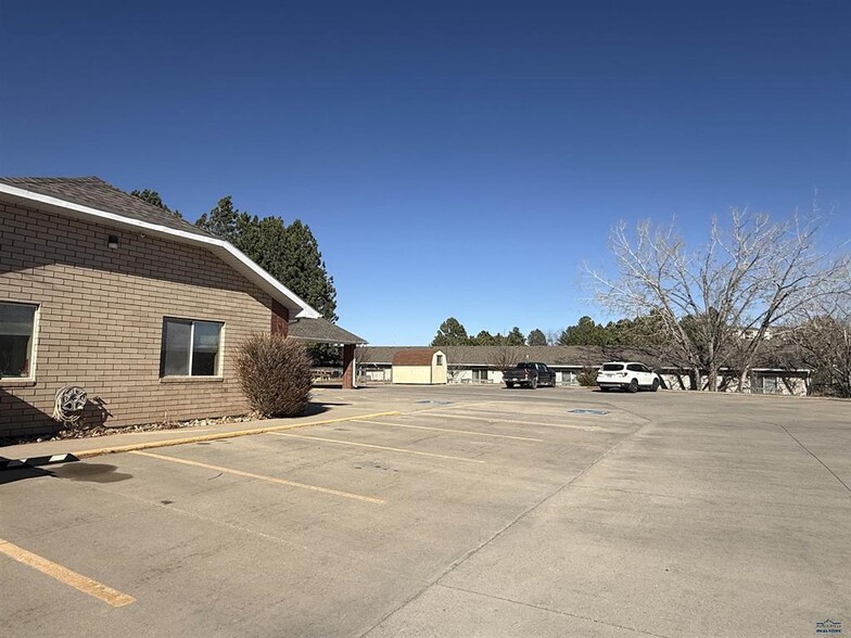 More Photos Of 4021 Range Rd, Rapid City Schools For Sale