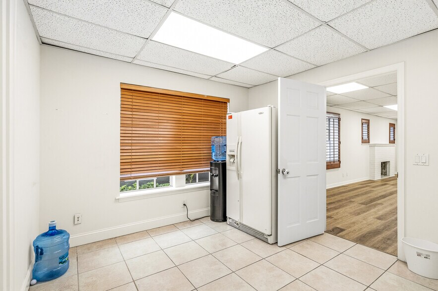 More Photos Of 1507 20th St, Vero Beach Medical For Lease