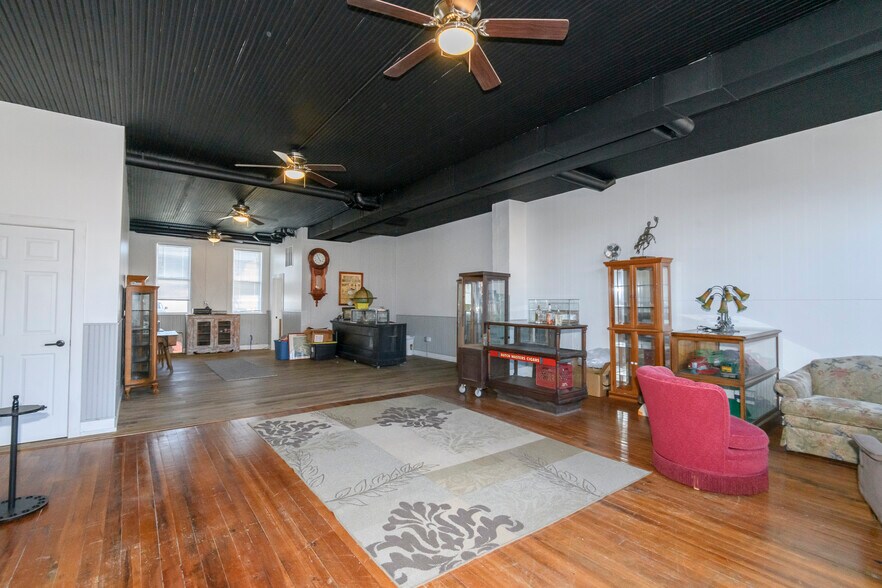 More Photos Of 109 S Lake St, Hustisford Storefront Retail Residential For Sale