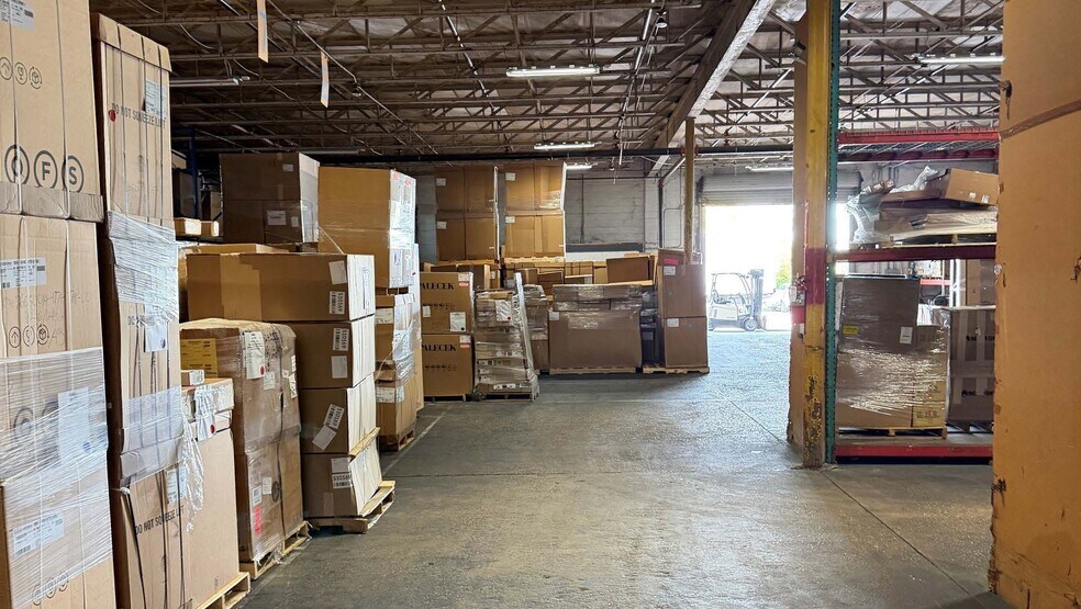 More Photos Of 155 S Edgewood Ave, Jacksonville Manufacturing For Lease