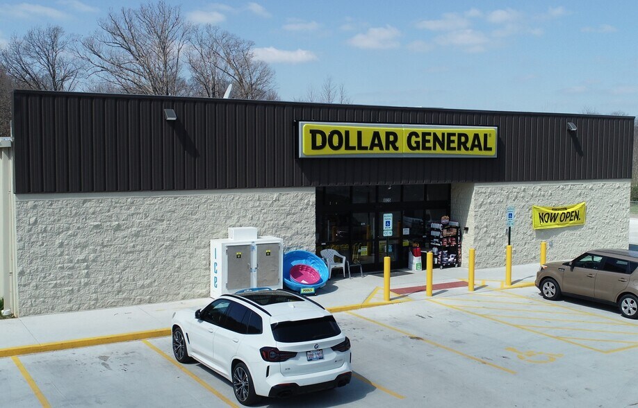 Primary Photo Of 8035 N Illinois St, Caseyville Storefront For Sale