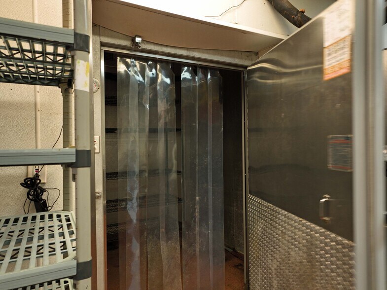 More Photos Of 5195 Fernandina Rd, Harbison Restaurant For Sale