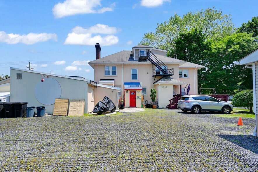 More Photos Of , Mamaroneck Unknown For Sale