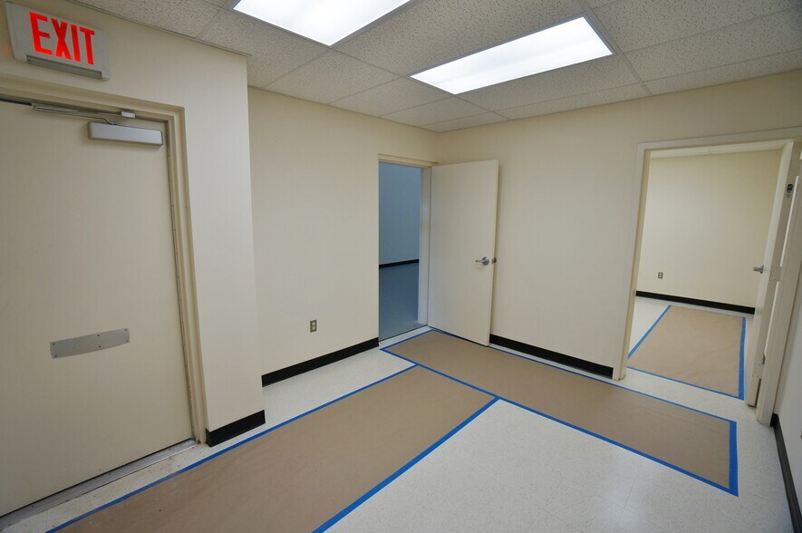 More Photos Of 1100-1146 Taft St, Rockville Warehouse For Lease