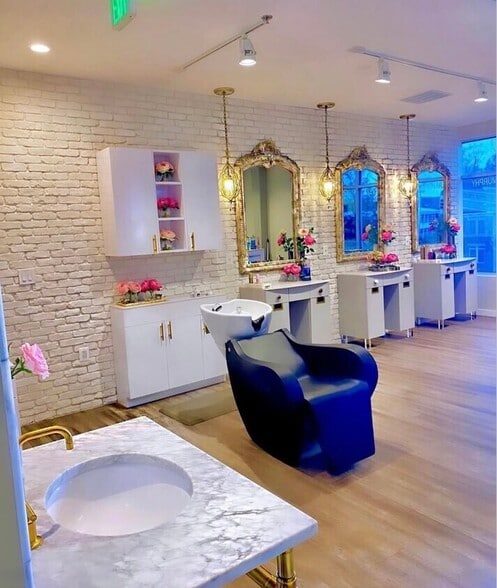 More Photos Of 7121 Leesburg Pike, Falls Church Storefront Retail Office For Sale