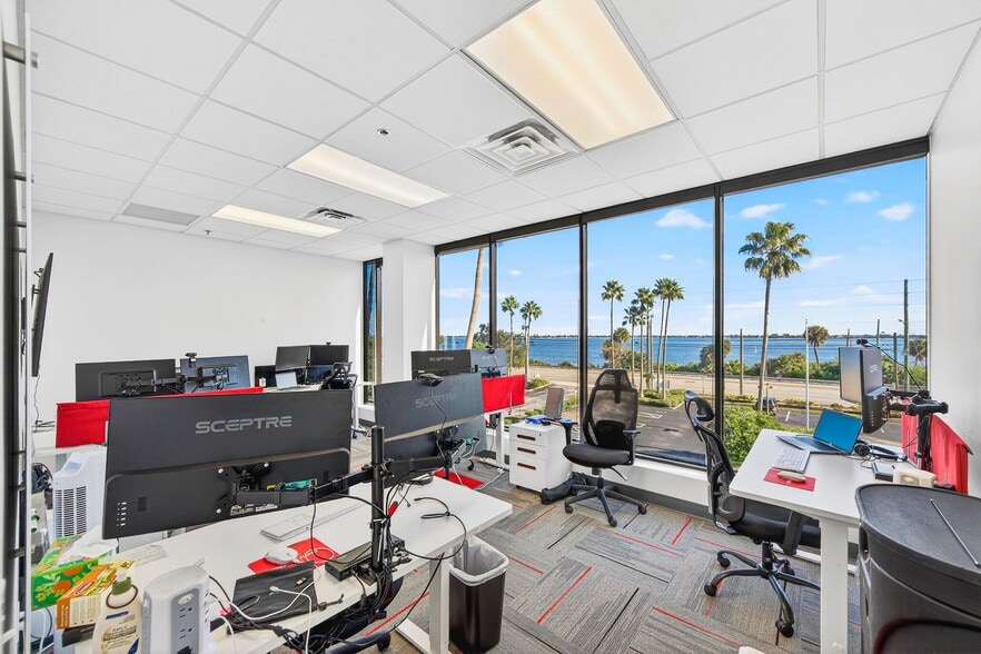 More Photos Of 930 S Harbor City Blvd SW, Melbourne Office For Sale