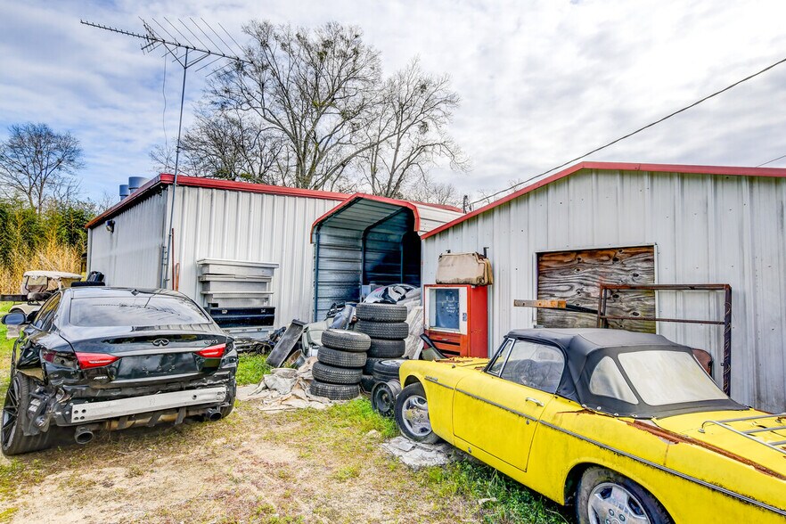 More Photos Of 1407 Charleston Hwy, Orangeburg Storefront Retail Office For Sale
