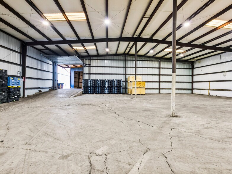 More Photos Of 465 L a White Dr, Fletcher Industrial For Lease