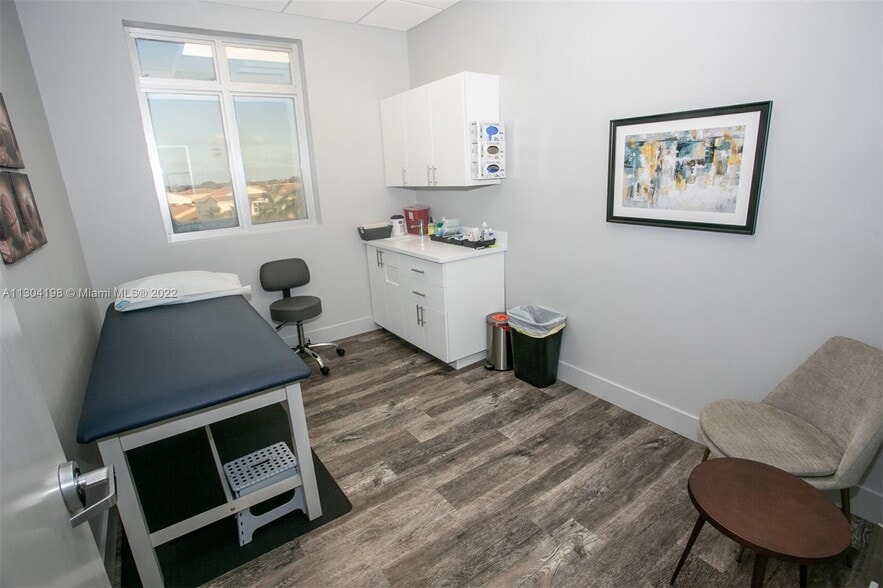 More Photos Of 1806 N Flamingo Rd, Pembroke Pines Medical For Lease