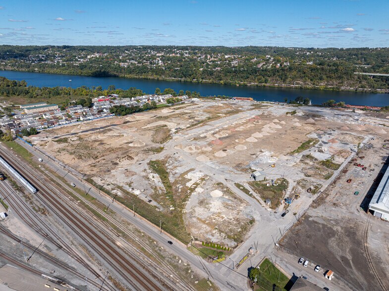 More Photos Of 149 Nichol Ave, McKees Rocks Distribution For Lease