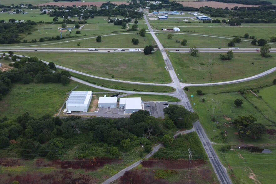 More Photos Of 11315 Hide-A-Way Ln, Thackerville Warehouse For Sale