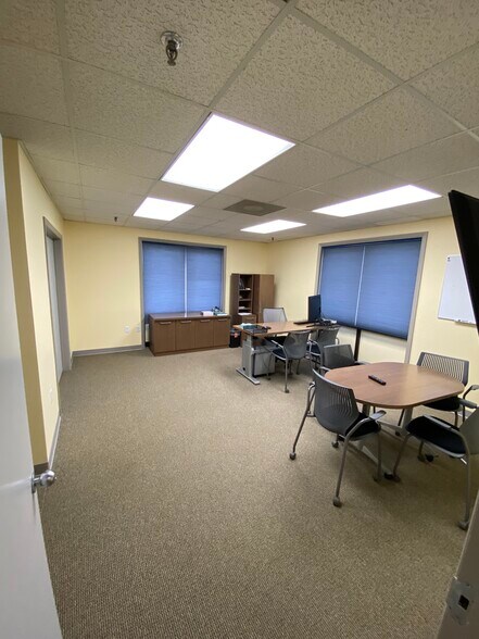 More Photos Of 3156 N Valley Pike, Harrisonburg Office For Lease