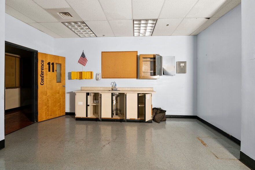 More Photos Of 273 Asylum St, Hartford Office For Sale