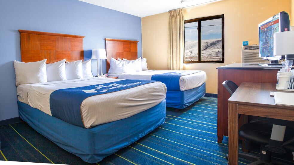 More Photos Of 701 W US Highway 50, Gunnison Hotel For Sale