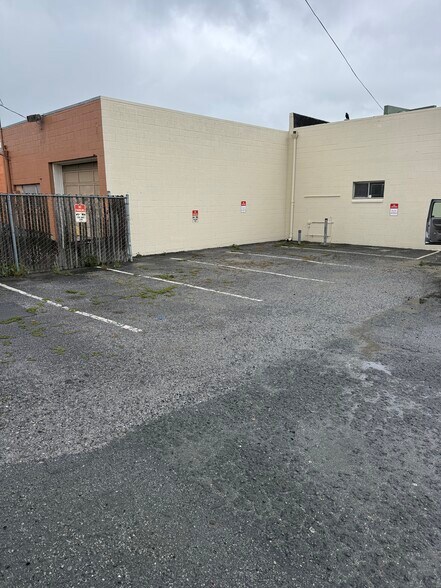 More Photos Of 1148 El Camino Real, San Carlos Storefront For Lease