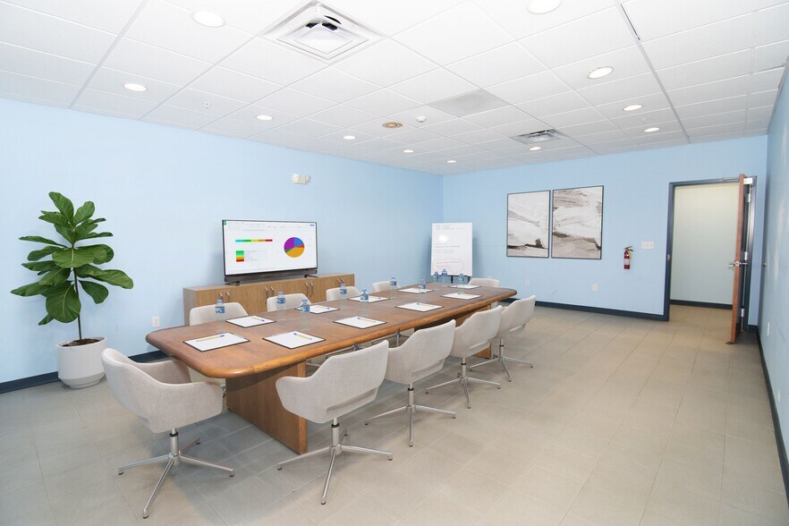 More Photos Of 3 Unlimited Dr, Saratoga Springs Office For Lease