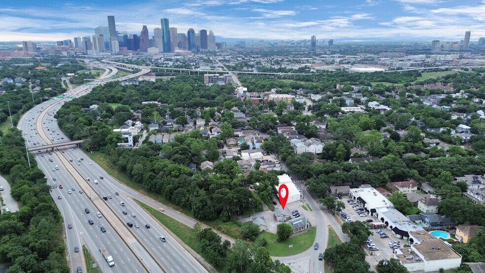 More Photos Of 3206 Houston Ave, Houston General Retail For Sale