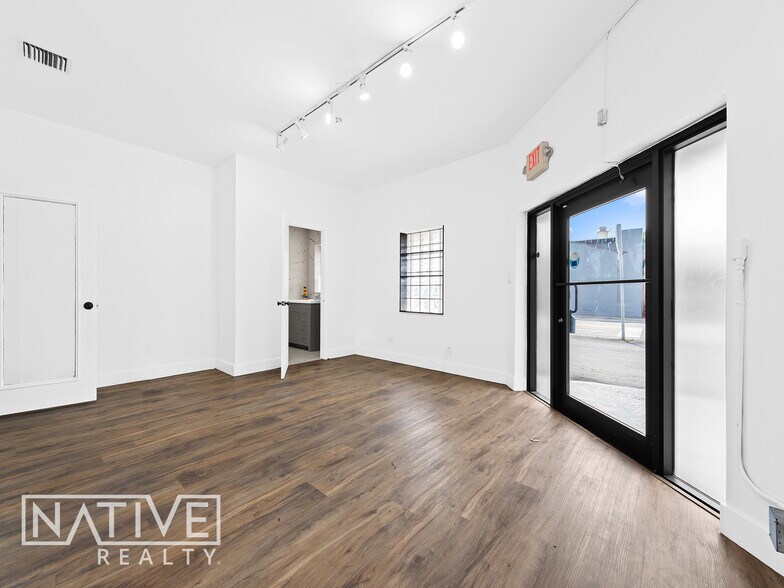 More Photos Of 1100 NE 5th Ter, Fort Lauderdale Storefront Retail Office For Lease