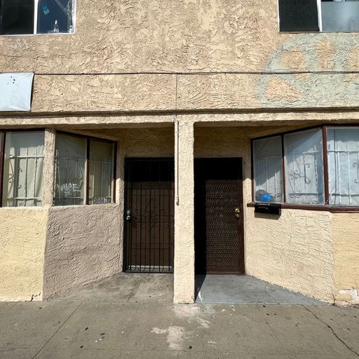 More Photos Of 10007 S San Pedro St, Los Angeles Apartments For Lease