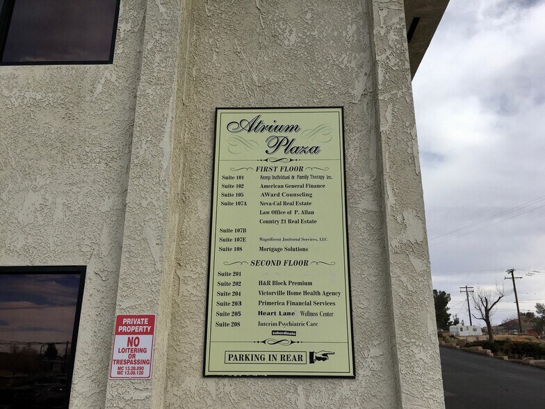 More Photos Of 14075 Hesperia Rd, Victorville Office For Sale