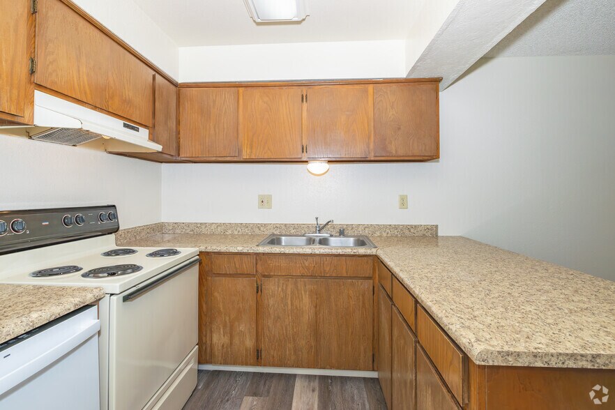 More Photos Of 821 W East Ave, Chico Apartments For Sale